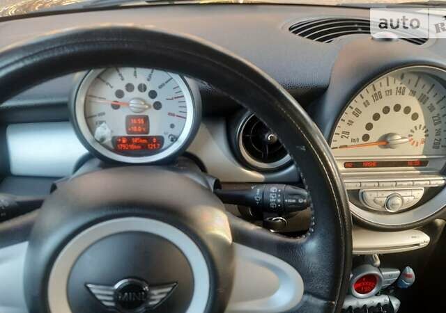 Черный Мини Hatch, объемом двигателя 1.6 л и пробегом 179 тыс. км за 6650 $, фото 16 на Automoto.ua