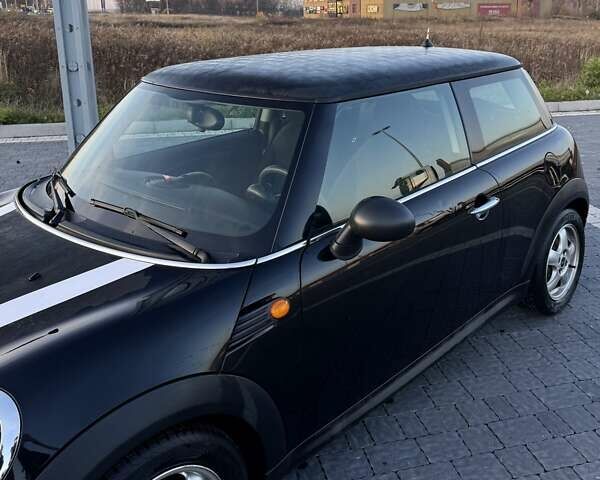 Черный Мини Hatch, объемом двигателя 1.4 л и пробегом 195 тыс. км за 6500 $, фото 12 на Automoto.ua
