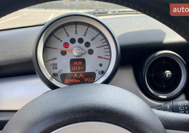 Чорний Міні Hatch, об'ємом двигуна 1.4 л та пробігом 235 тис. км за 5500 $, фото 15 на Automoto.ua