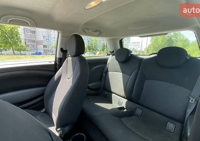 Чорний Міні Hatch, об'ємом двигуна 1.4 л та пробігом 235 тис. км за 5500 $, фото 14 на Automoto.ua