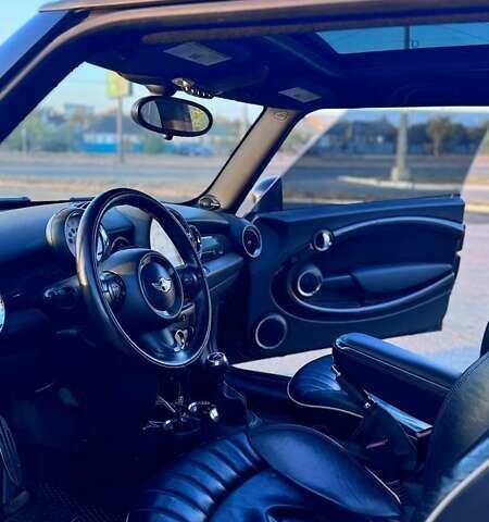Чорний Міні Hatch, об'ємом двигуна 1.6 л та пробігом 116 тис. км за 7000 $, фото 42 на Automoto.ua