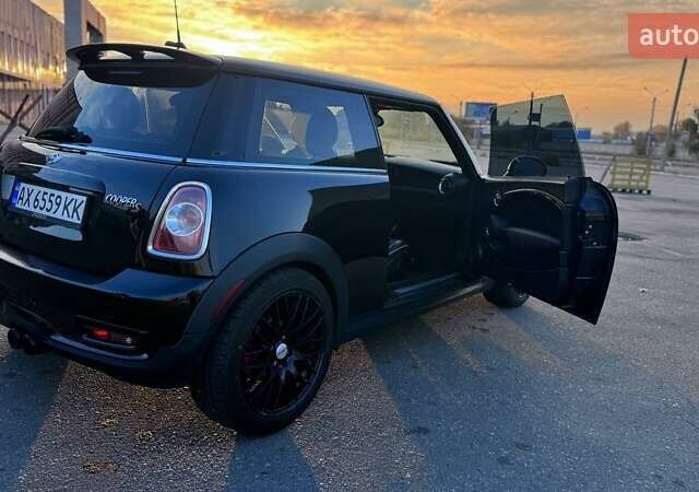 Чорний Міні Hatch, об'ємом двигуна 1.6 л та пробігом 116 тис. км за 7000 $, фото 14 на Automoto.ua