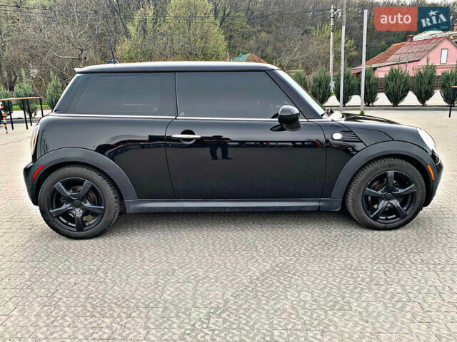 Чорний Міні Hatch, об'ємом двигуна 1.6 л та пробігом 230 тис. км за 6300 $, фото 2 на Automoto.ua