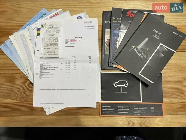 Черный Мини Hatch, объемом двигателя 1.6 л и пробегом 249 тыс. км за 12000 $, фото 61 на Automoto.ua