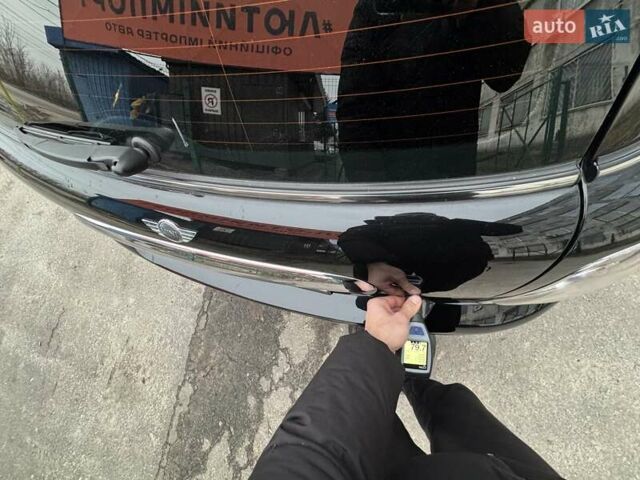 Черный Мини Hatch, объемом двигателя 1.6 л и пробегом 249 тыс. км за 12000 $, фото 89 на Automoto.ua