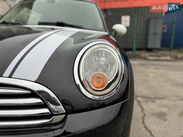 Черный Мини Hatch, объемом двигателя 1.6 л и пробегом 249 тыс. км за 12000 $, фото 50 на Automoto.ua