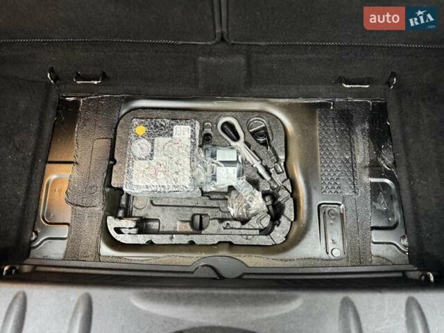 Черный Мини Hatch, объемом двигателя 1.6 л и пробегом 249 тыс. км за 12000 $, фото 33 на Automoto.ua