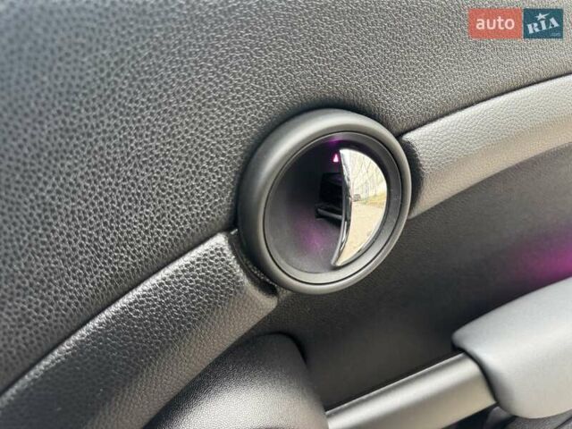 Черный Мини Hatch, объемом двигателя 1.6 л и пробегом 249 тыс. км за 12000 $, фото 35 на Automoto.ua