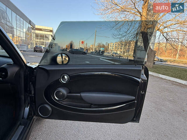 Чорний Міні Hatch, об'ємом двигуна 1.6 л та пробігом 120 тис. км за 6500 $, фото 24 на Automoto.ua