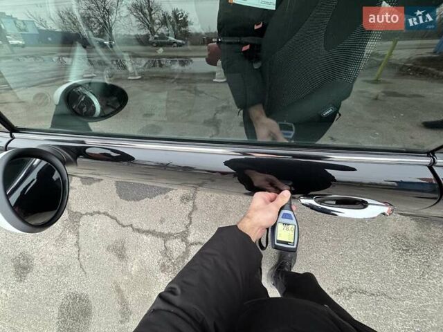 Черный Мини Hatch, объемом двигателя 1.6 л и пробегом 249 тыс. км за 12000 $, фото 82 на Automoto.ua