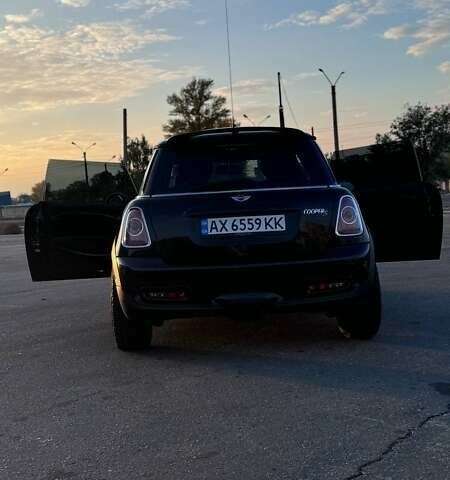 Чорний Міні Hatch, об'ємом двигуна 1.6 л та пробігом 116 тис. км за 7000 $, фото 18 на Automoto.ua