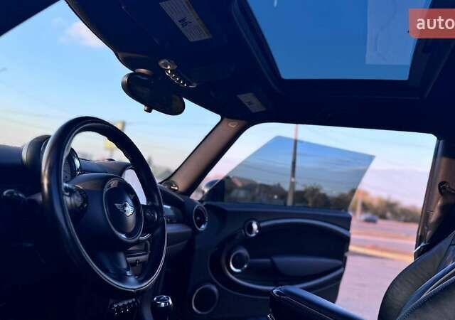 Чорний Міні Hatch, об'ємом двигуна 1.6 л та пробігом 116 тис. км за 7000 $, фото 40 на Automoto.ua