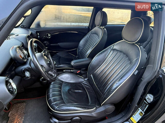 Чорний Міні Hatch, об'ємом двигуна 1.6 л та пробігом 120 тис. км за 6500 $, фото 30 на Automoto.ua