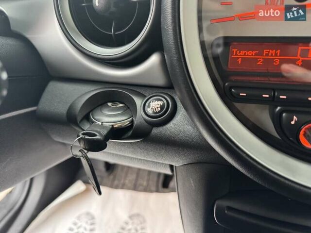 Черный Мини Hatch, объемом двигателя 1.6 л и пробегом 249 тыс. км за 12000 $, фото 14 на Automoto.ua