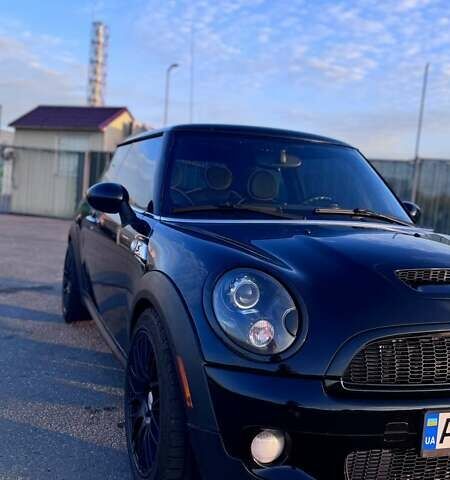 Чорний Міні Hatch, об'ємом двигуна 1.6 л та пробігом 116 тис. км за 7000 $, фото 5 на Automoto.ua