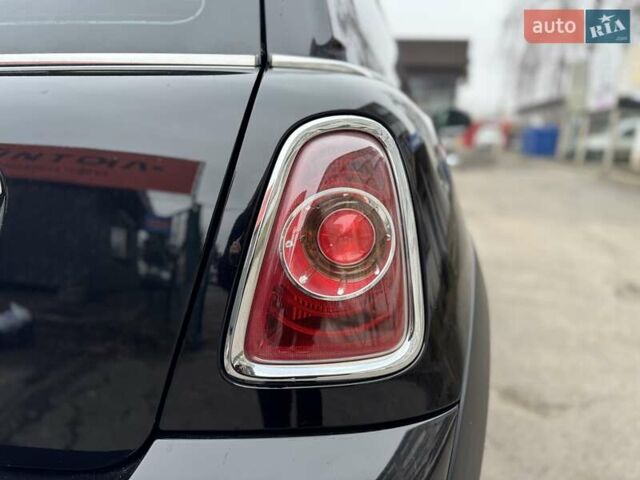 Черный Мини Hatch, объемом двигателя 1.6 л и пробегом 249 тыс. км за 12000 $, фото 53 на Automoto.ua