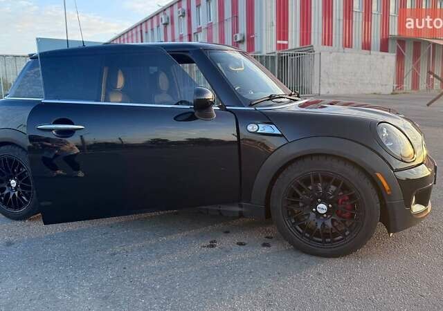 Чорний Міні Hatch, об'ємом двигуна 1.6 л та пробігом 116 тис. км за 7000 $, фото 12 на Automoto.ua