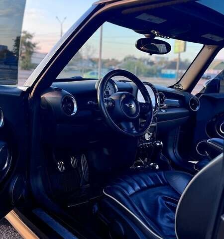 Чорний Міні Hatch, об'ємом двигуна 1.6 л та пробігом 116 тис. км за 7000 $, фото 44 на Automoto.ua