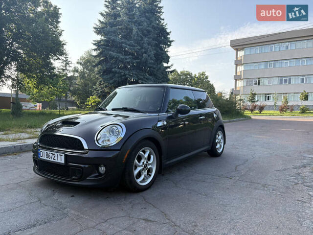 Черный Мини Hatch, объемом двигателя 1.6 л и пробегом 175 тыс. км за 7800 $, фото 2 на Automoto.ua