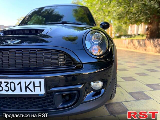 Чорний Міні Hatch, об'ємом двигуна 1.6 л та пробігом 170 тис. км за 8000 $, фото 1 на Automoto.ua