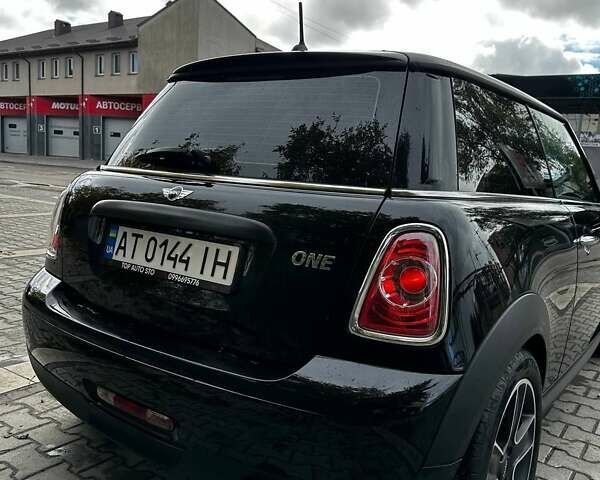 Черный Мини Hatch, объемом двигателя 1.6 л и пробегом 190 тыс. км за 7700 $, фото 20 на Automoto.ua