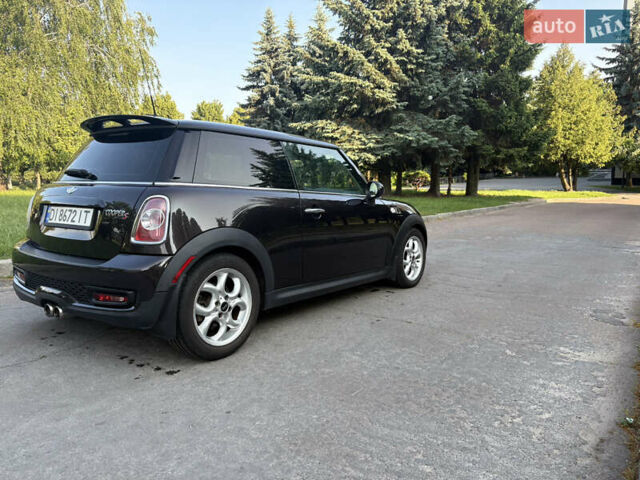 Черный Мини Hatch, объемом двигателя 1.6 л и пробегом 175 тыс. км за 7800 $, фото 7 на Automoto.ua