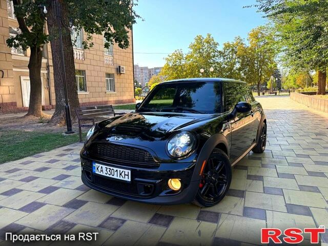 Чорний Міні Hatch, об'ємом двигуна 1.6 л та пробігом 170 тис. км за 8000 $, фото 6 на Automoto.ua