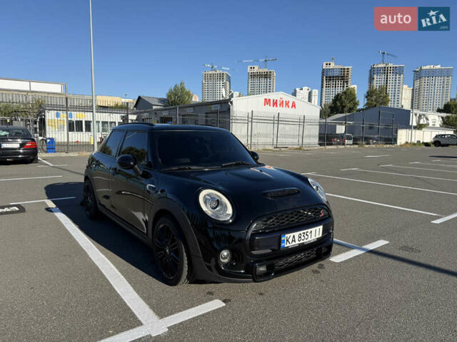 Черный Мини Hatch, объемом двигателя 2 л и пробегом 87 тыс. км за 12500 $, фото 4 на Automoto.ua