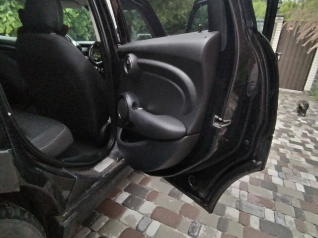 Мини Hatch 2015 в Борисполе на Automoto.ua Черный Мини Hatch, объемом двигателя 1.5 л и пробегом 170 тыс. км за 11000 $, фото 2 на Automoto.ua