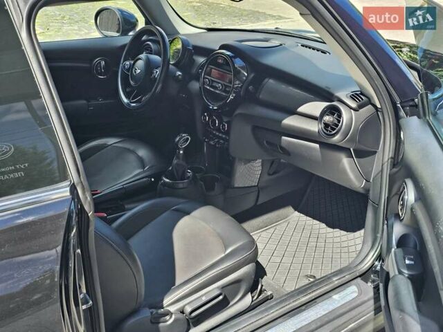 Черный Мини Hatch, объемом двигателя 1.5 л и пробегом 249 тыс. км за 7200 $, фото 15 на Automoto.ua