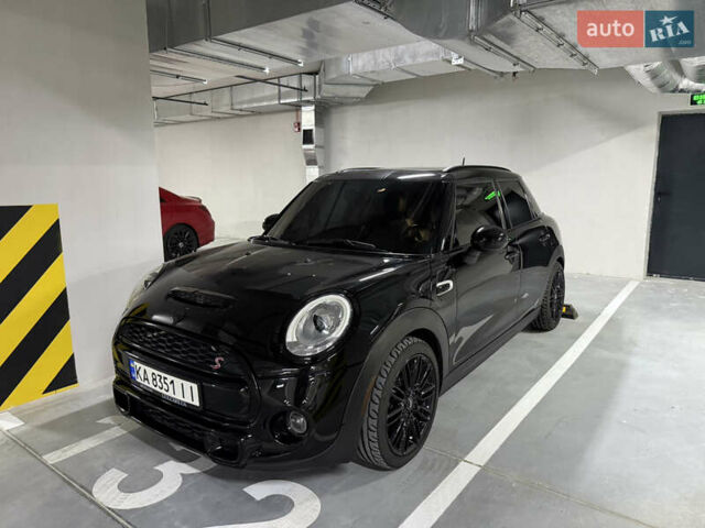 Черный Мини Hatch, объемом двигателя 2 л и пробегом 87 тыс. км за 12500 $, фото 39 на Automoto.ua