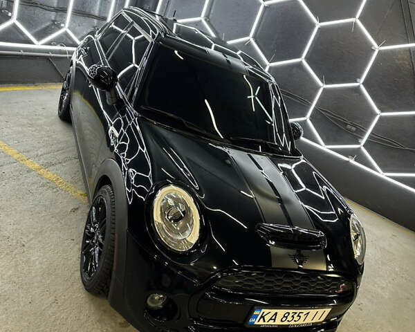 Черный Мини Hatch, объемом двигателя 2 л и пробегом 87 тыс. км за 12500 $, фото 33 на Automoto.ua
