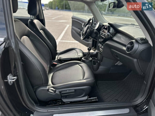 Черный Мини Hatch, объемом двигателя 1.5 л и пробегом 100 тыс. км за 8999 $, фото 44 на Automoto.ua