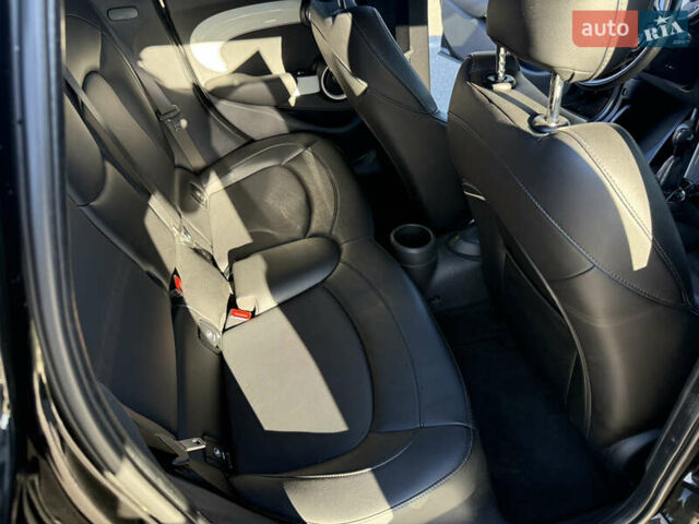 Черный Мини Hatch, объемом двигателя 2 л и пробегом 87 тыс. км за 12500 $, фото 20 на Automoto.ua