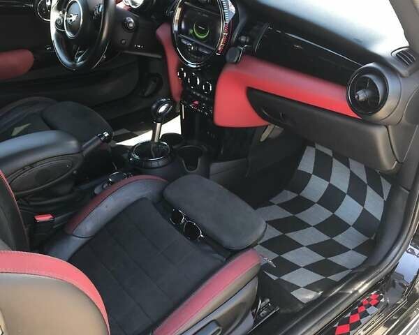 Черный Мини Hatch, объемом двигателя 2 л и пробегом 92 тыс. км за 18700 $, фото 8 на Automoto.ua