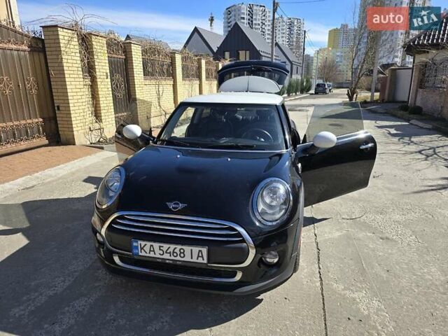 Черный Мини Hatch, объемом двигателя 1.5 л и пробегом 82 тыс. км за 11000 $, фото 5 на Automoto.ua