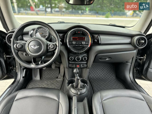 Черный Мини Hatch, объемом двигателя 1.5 л и пробегом 100 тыс. км за 8999 $, фото 30 на Automoto.ua