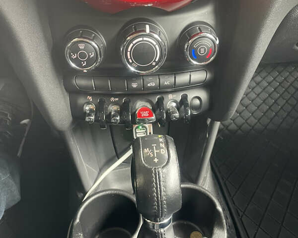 Чорний Міні Hatch, об'ємом двигуна 1.2 л та пробігом 67 тис. км за 10900 $, фото 23 на Automoto.ua