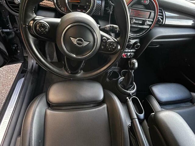 Чорний Міні Hatch, об'ємом двигуна 2 л та пробігом 190 тис. км за 12000 $, фото 11 на Automoto.ua
