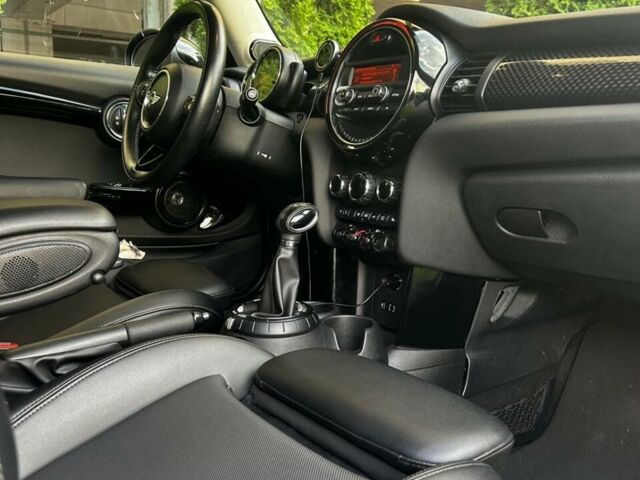 Чорний Міні Hatch, об'ємом двигуна 2 л та пробігом 190 тис. км за 12000 $, фото 13 на Automoto.ua