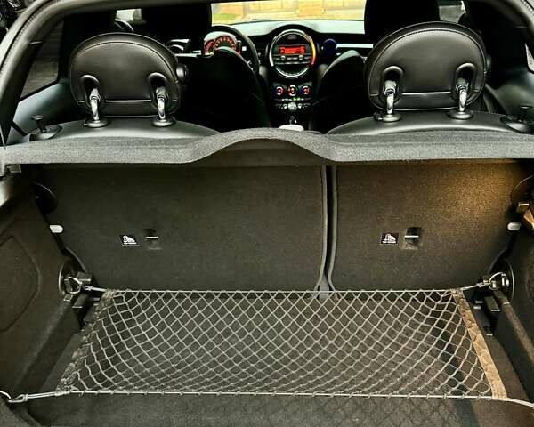 Чорний Міні Hatch, об'ємом двигуна 2 л та пробігом 83 тис. км за 18000 $, фото 14 на Automoto.ua