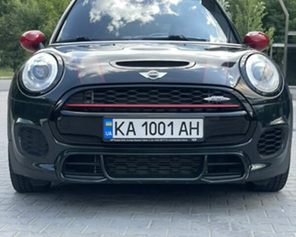 Черный Мини Hatch, объемом двигателя 2 л и пробегом 116 тыс. км за 17800 $, фото 3 на Automoto.ua