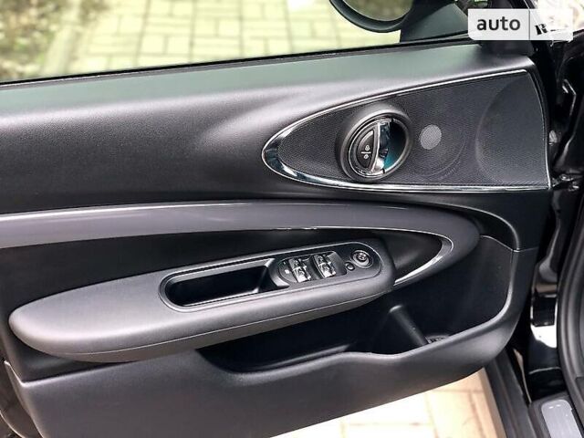 Черный Мини Hatch, объемом двигателя 2 л и пробегом 80 тыс. км за 15500 $, фото 11 на Automoto.ua