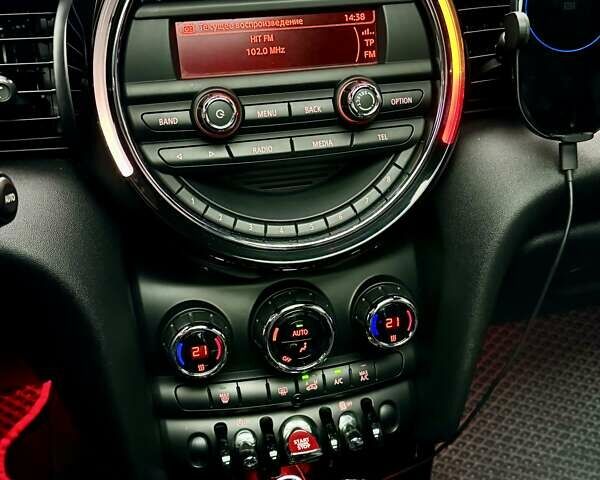 Черный Мини Hatch, объемом двигателя 2 л и пробегом 83 тыс. км за 16000 $, фото 5 на Automoto.ua