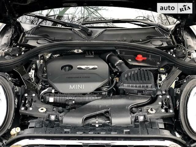 Черный Мини Hatch, объемом двигателя 2 л и пробегом 80 тыс. км за 15500 $, фото 7 на Automoto.ua