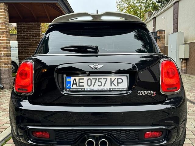 Черный Мини Hatch, объемом двигателя 2 л и пробегом 83 тыс. км за 17000 $, фото 3 на Automoto.ua