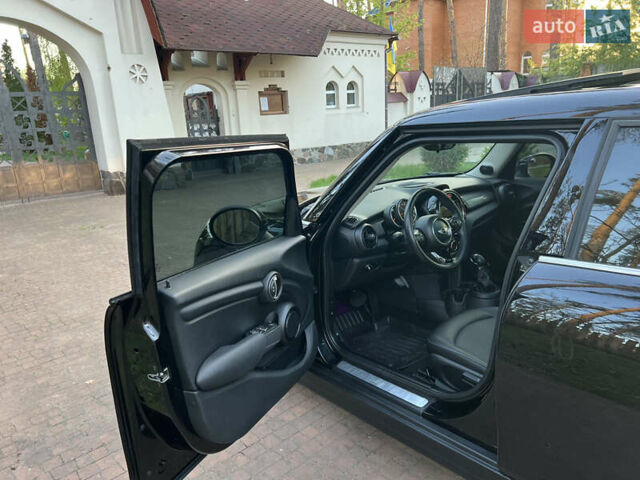 Черный Мини Hatch, объемом двигателя 1.5 л и пробегом 60 тыс. км за 12950 $, фото 30 на Automoto.ua