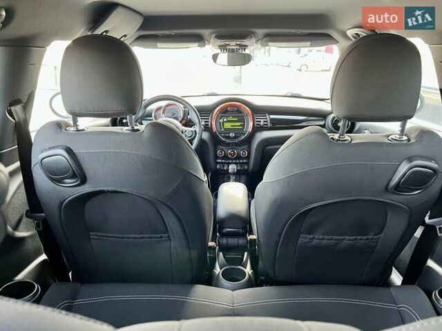 Черный Мини Hatch, объемом двигателя 1.5 л и пробегом 100 тыс. км за 11200 $, фото 15 на Automoto.ua