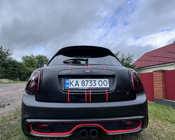 Черный Мини Hatch, объемом двигателя 2 л и пробегом 50 тыс. км за 17800 $, фото 8 на Automoto.ua