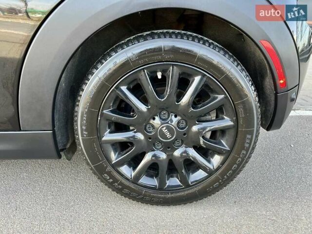 Черный Мини Hatch, объемом двигателя 1.5 л и пробегом 100 тыс. км за 11200 $, фото 17 на Automoto.ua